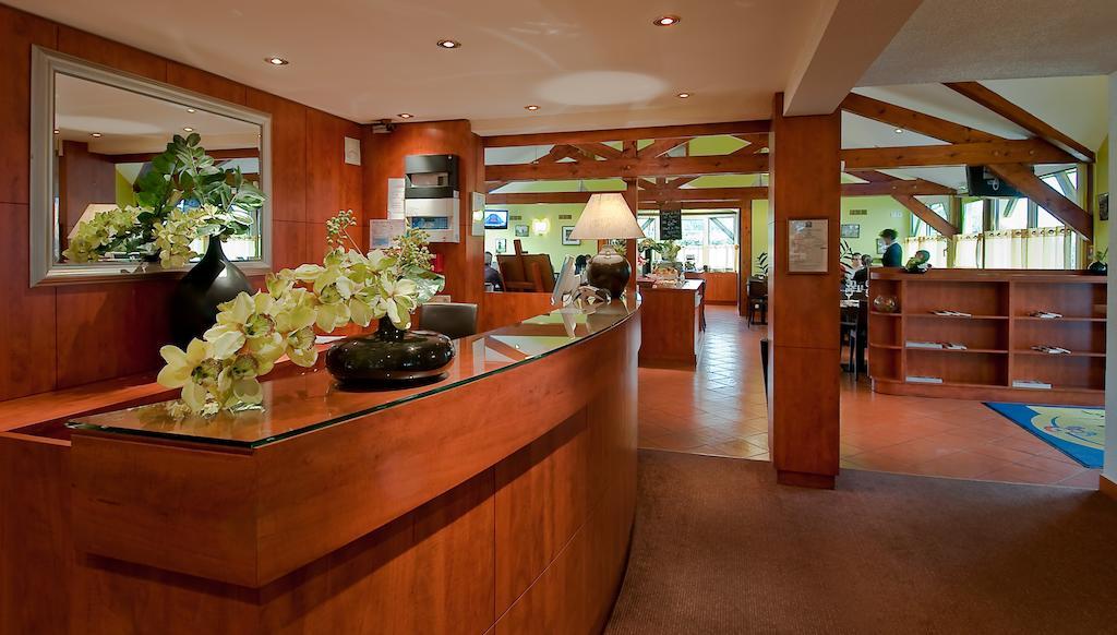 Sky Hotel Goussainville Charles De Gaulle 外观 照片