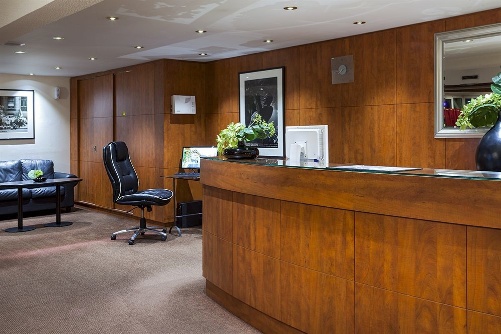Sky Hotel Goussainville Charles De Gaulle 外观 照片