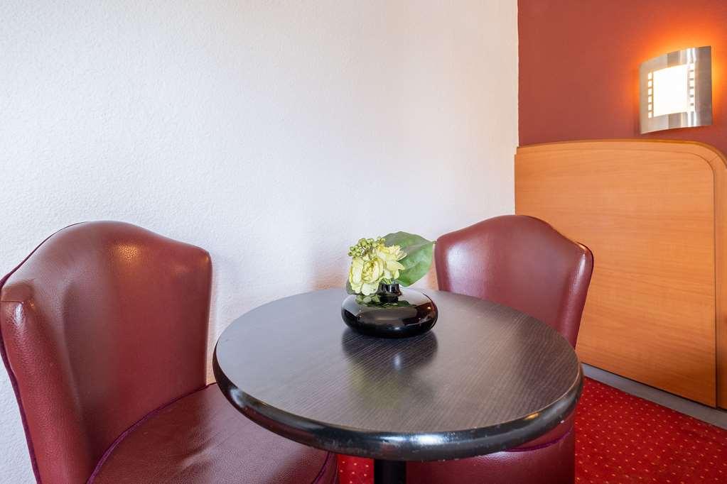 Sky Hotel Goussainville Charles De Gaulle 客房 照片
